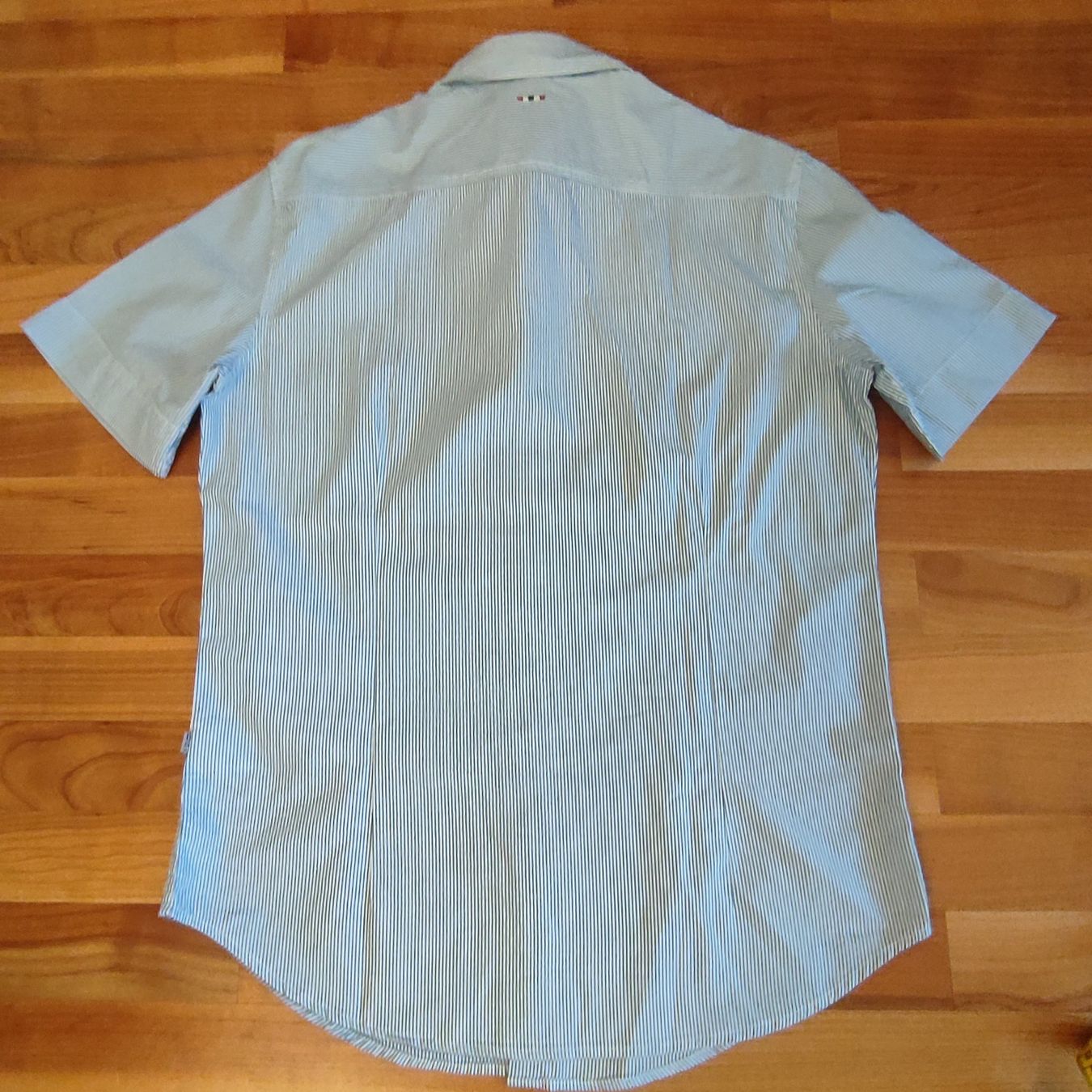 Napapijri Camicie: Napapijri Kurzarm Hemd, Slim Fit – Usato da Solothurn venduto da Csw1 2