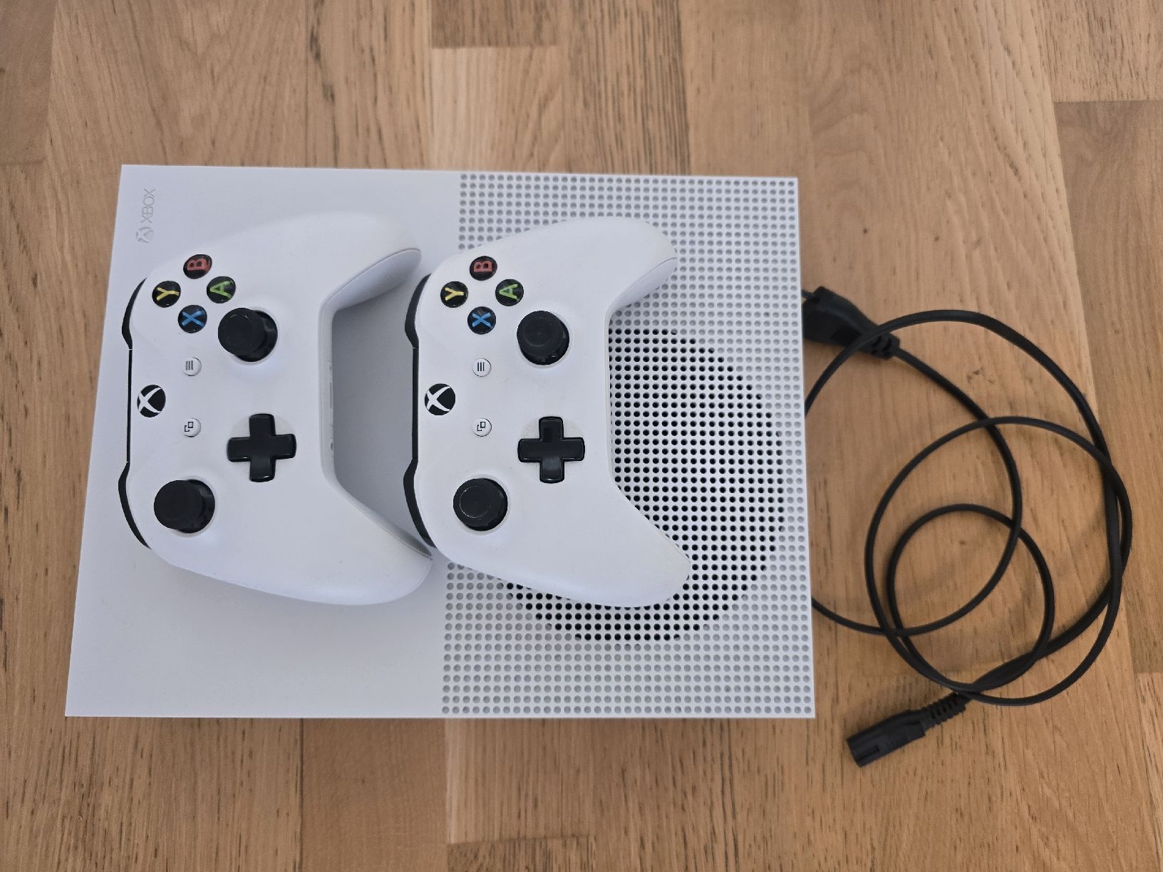 Microsoft Console: Xbox One S – Usato da Kreuzlingen venduto da Klingelton_21600 1