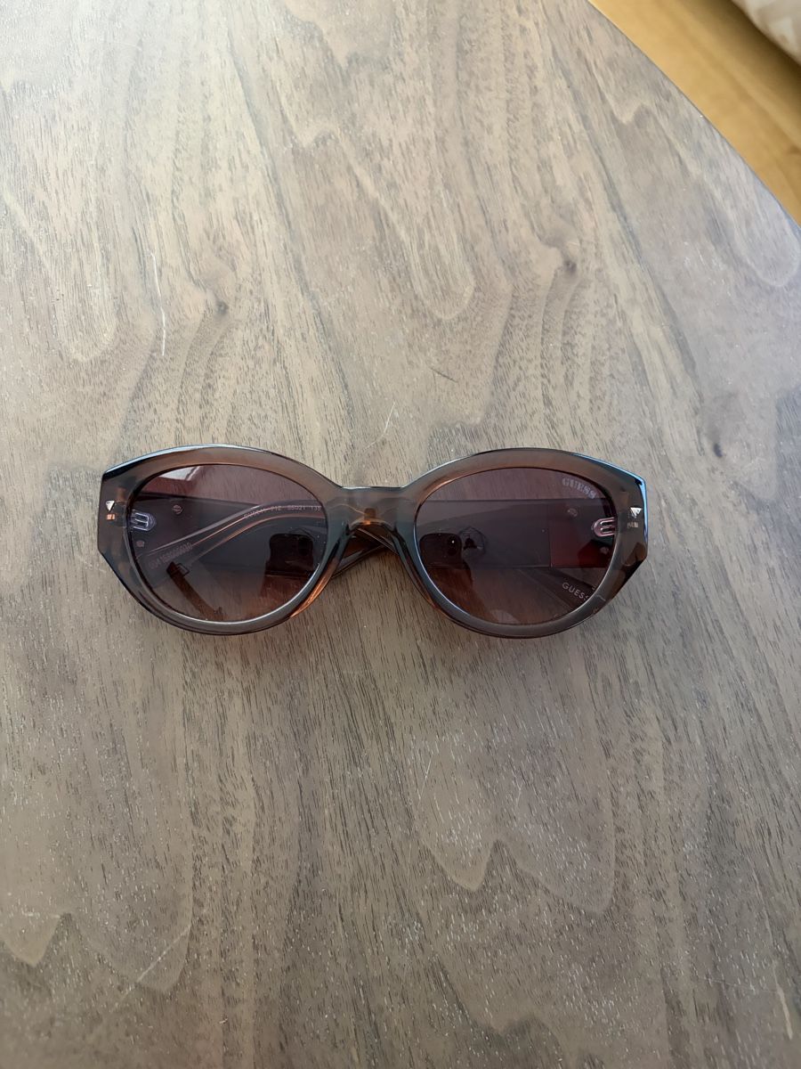 Guess Brillen & Gläser: Guess Sonnenbrille – Neu (gemäss Beschreibung) aus Spiez von deborahsarahhh 1