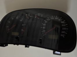 Tacho Kombiinstrument VW Golf IV 1J5 Variant