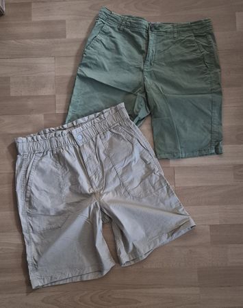 Esprit 2 Damen Shorts beige + grün Grösse 36
