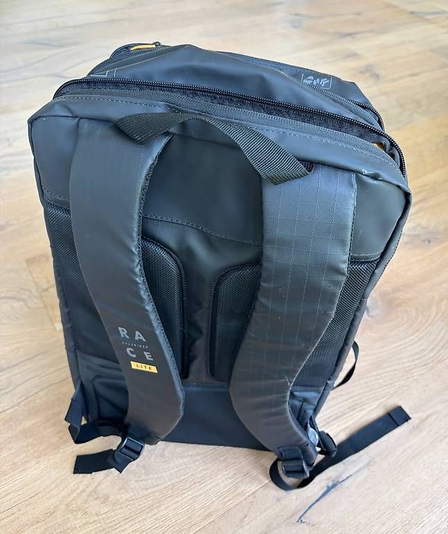 Sacs à dos: Schwarzer Transportrucksack Race Lite von Decathlon – D'occasion à Brugg AG par Knup0 1