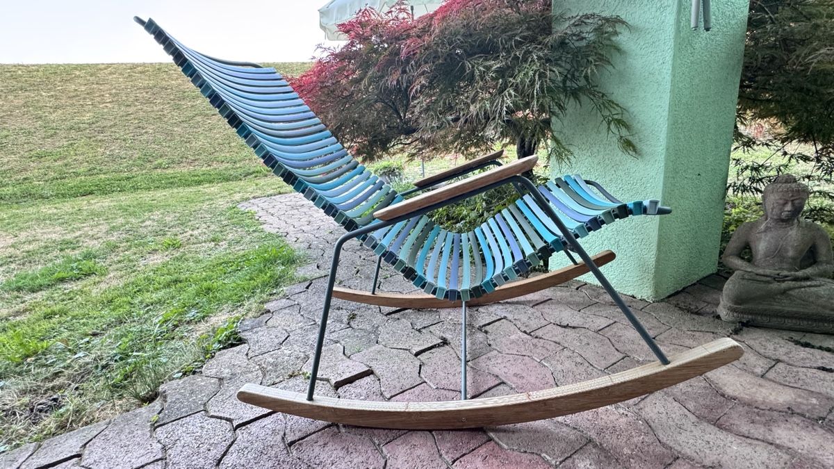 Pfister Stühle: Moderner Design-Schaukelstuhl  – Gebraucht aus Kriens von efe_gl2d 1
