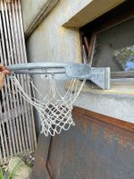 Basketballkorb aus Metall