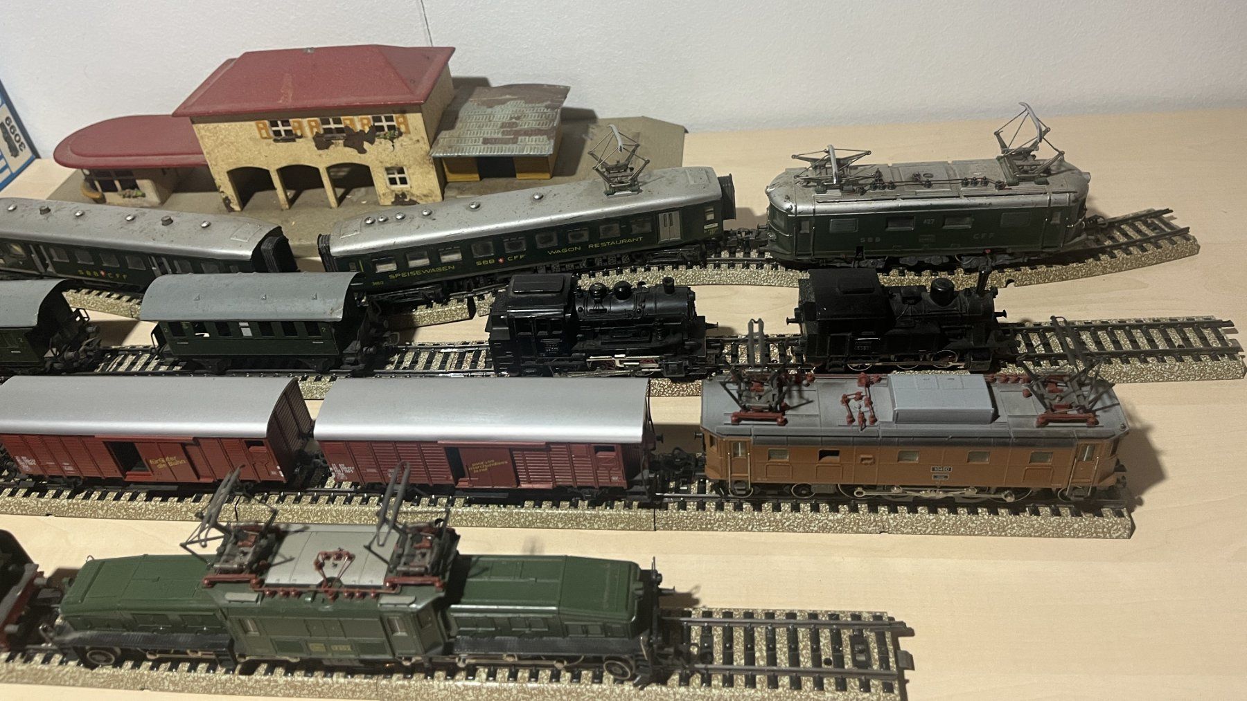Märklin Modellini di ferrovie: Märklin Eisenbahnanlage h0 – Usato da Eggiwil venduto da Harleyman54 7