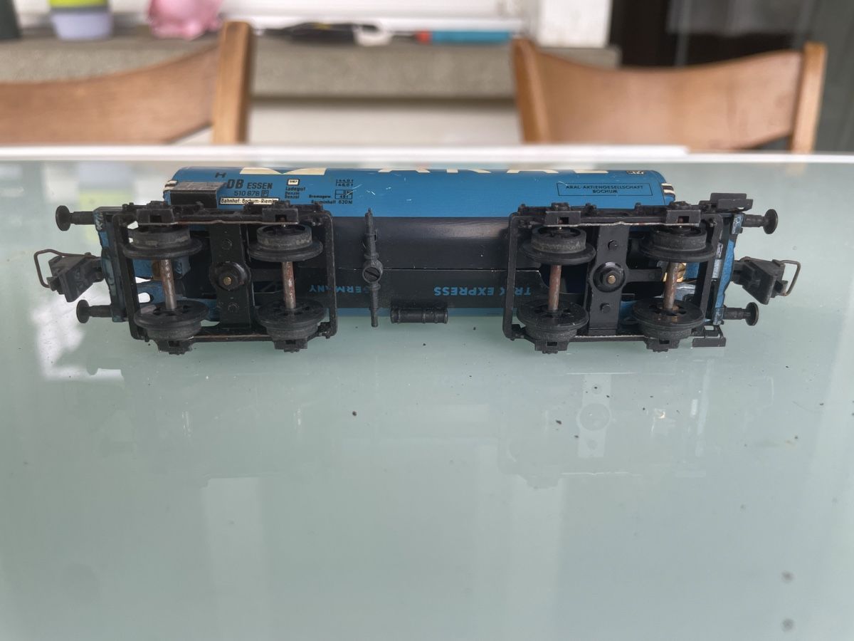 Trix Trains électriques: Trix Express H0 Aral🛤️ – D'occasion à Suhr par Daneli7 3