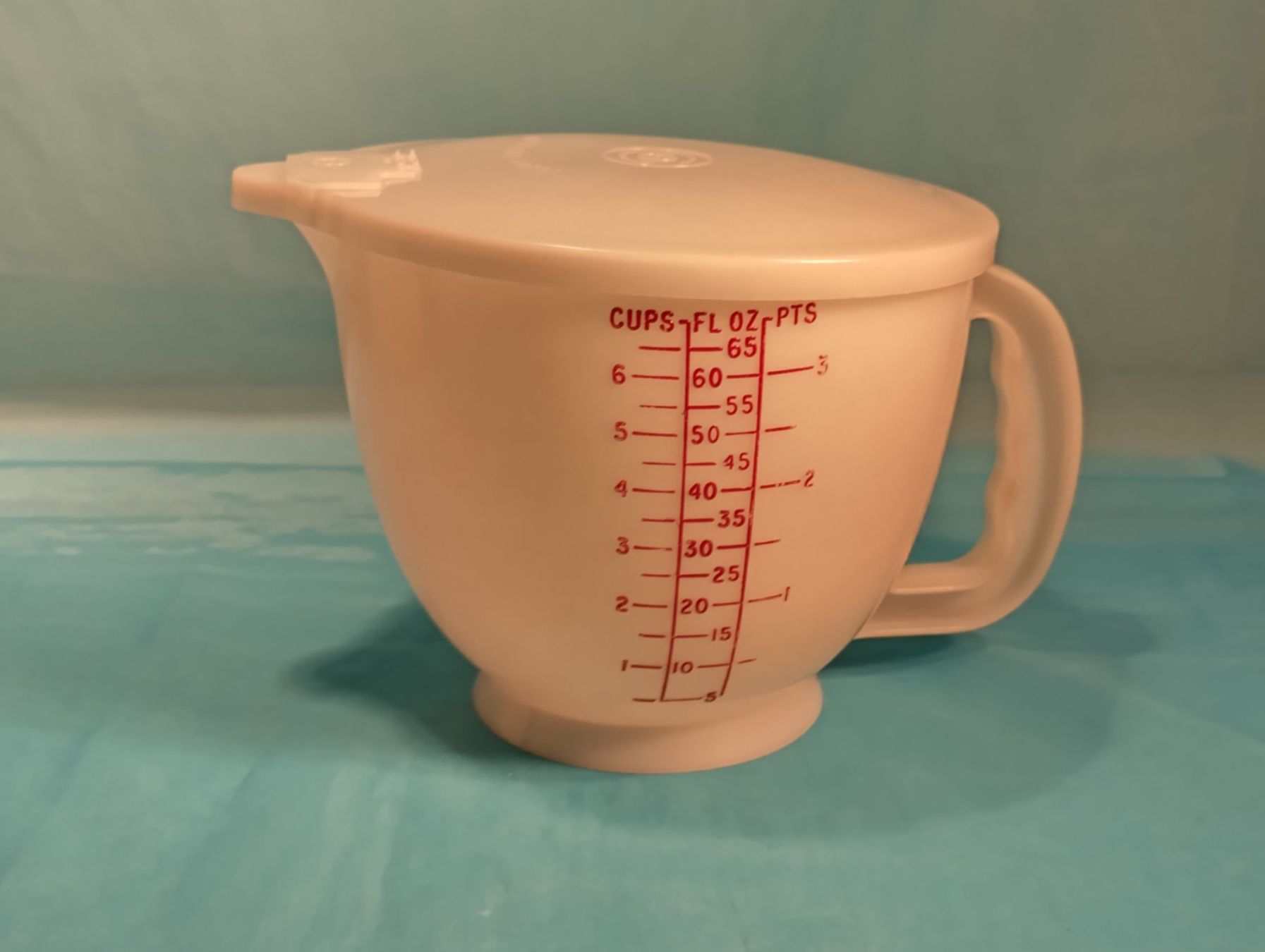 Tupperware Recipients et similaires: Tupperware Messbecher, 2Liter – D'occasion à Bellach par JingleCherry