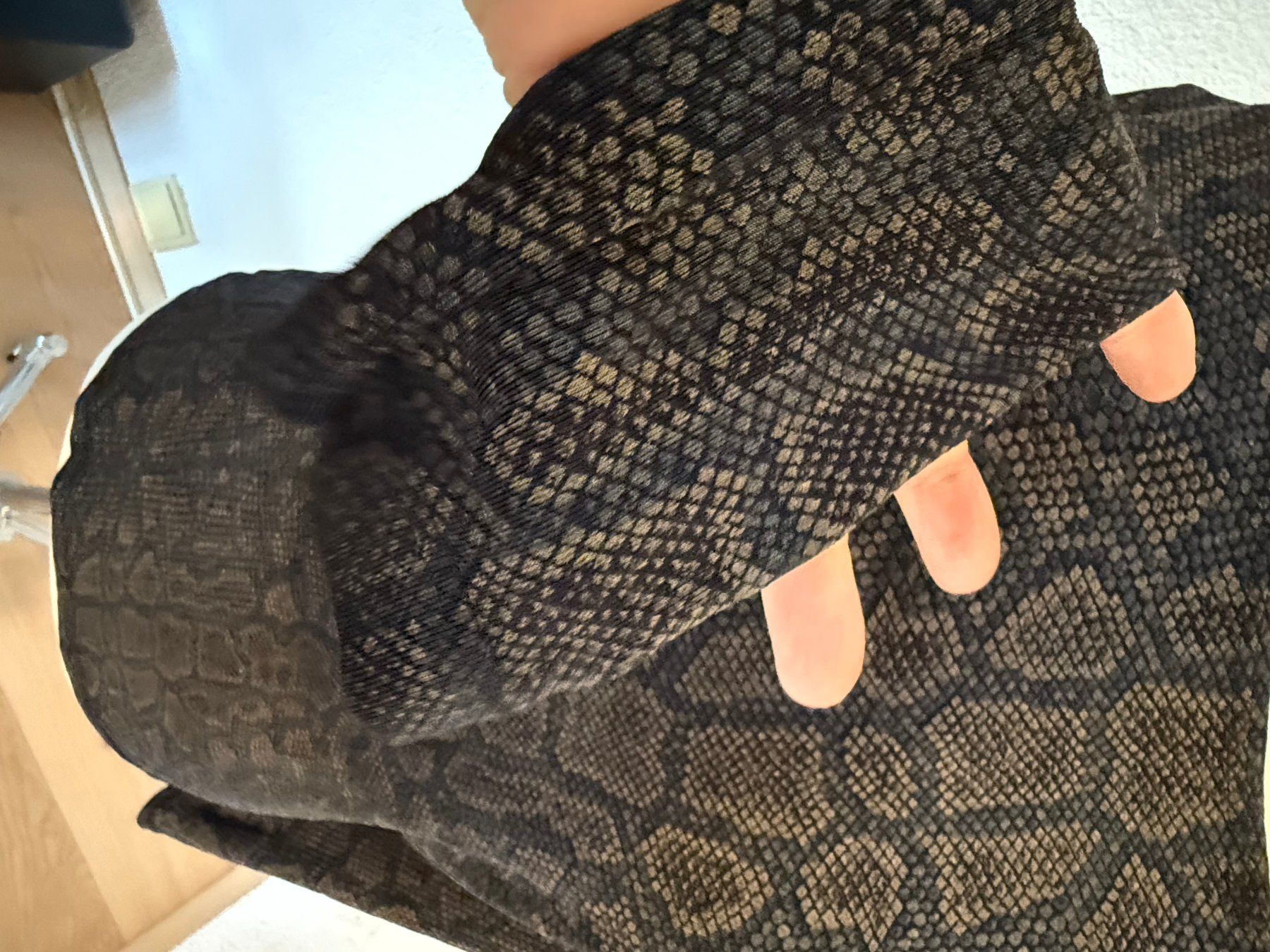 Maglioni & Felpe: Olsen Shirt Python Gr. L – Usato da Kirchdorf AG venduto da coco123 2