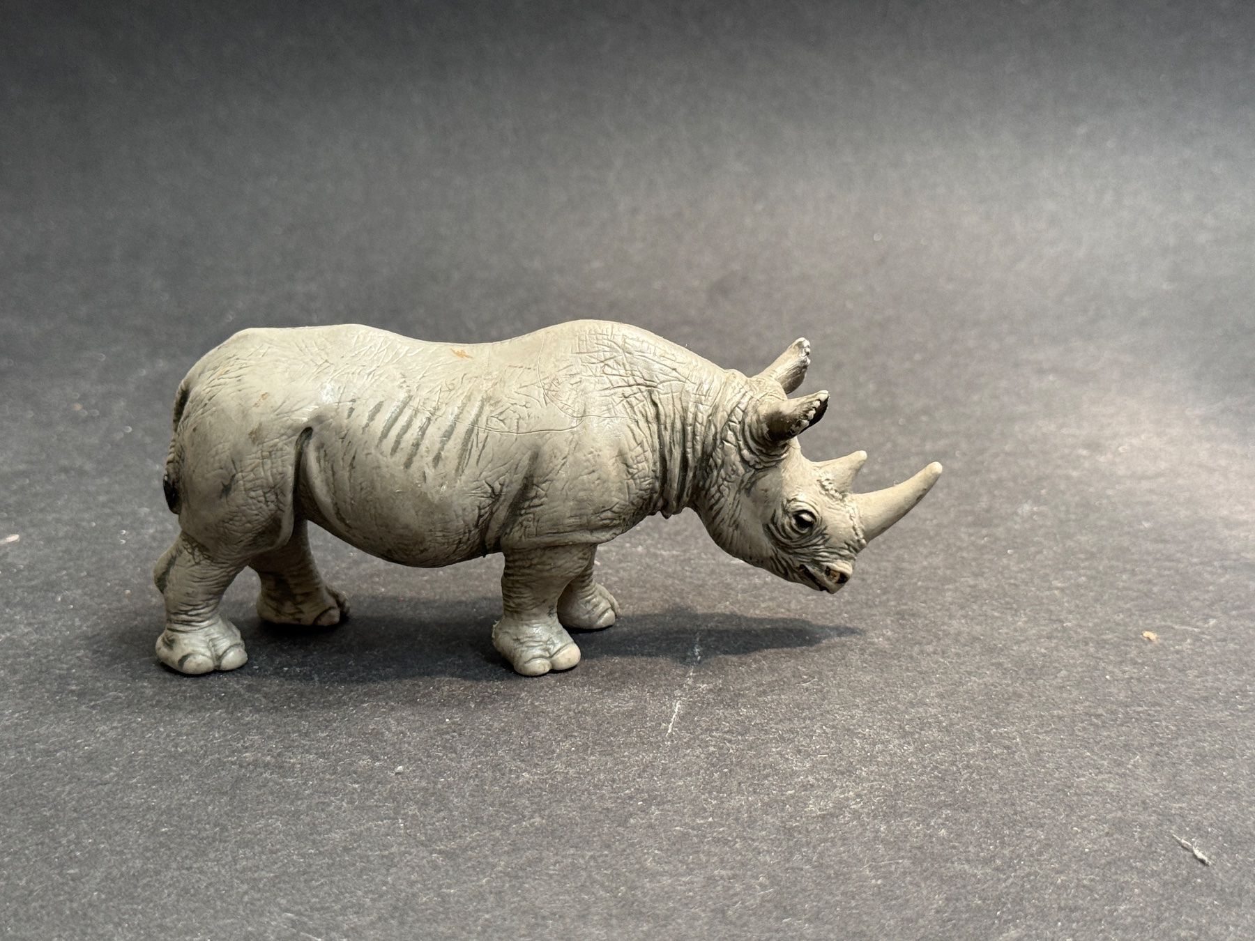 Schleich Statuette: Schleich Spitzmaulnashorn Nashorn – Usato da Ennetbaden venduto da mapa05