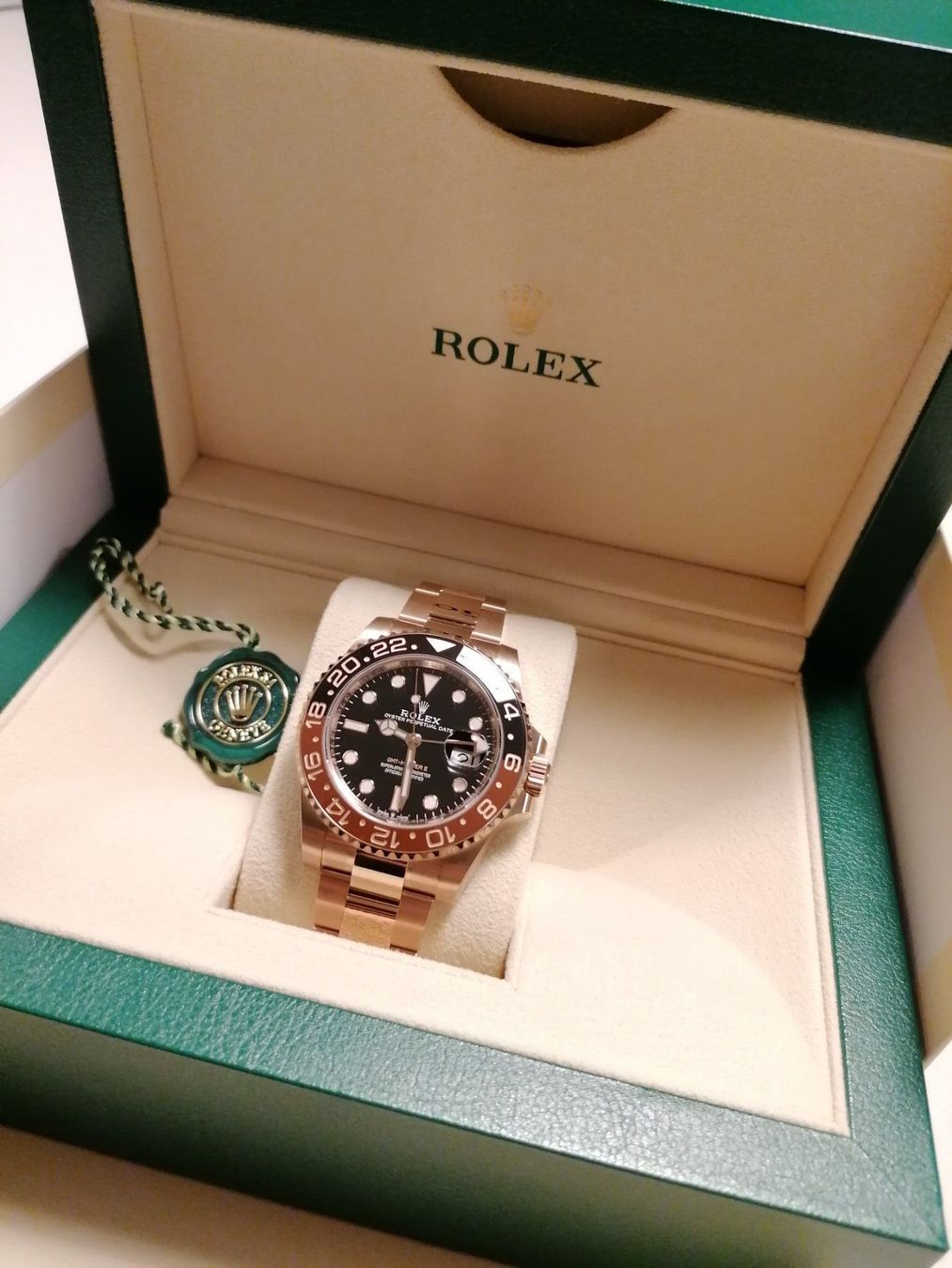 Rolex Orologi: Rolex GMT-Master II 126715CHNR Full Set NEW Rootbeer – Nuovo e nell'imballaggio originale da Sursee venduto da watch-hunter13 2