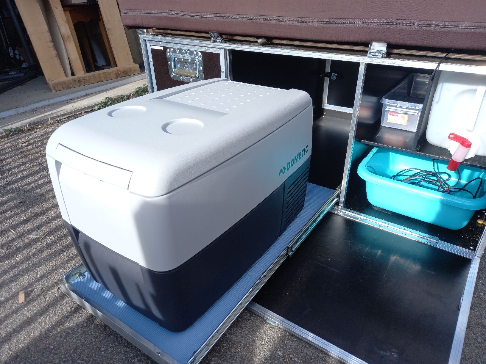 Camping Fahrzeuge: Ququq Campingbox Busbox 2 – Gebraucht aus Hundwil von  6