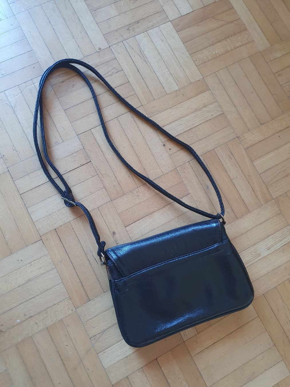 Borse: Kleine Umhänge-/Handtasche – Usato da Bern venduto da carmona. 1