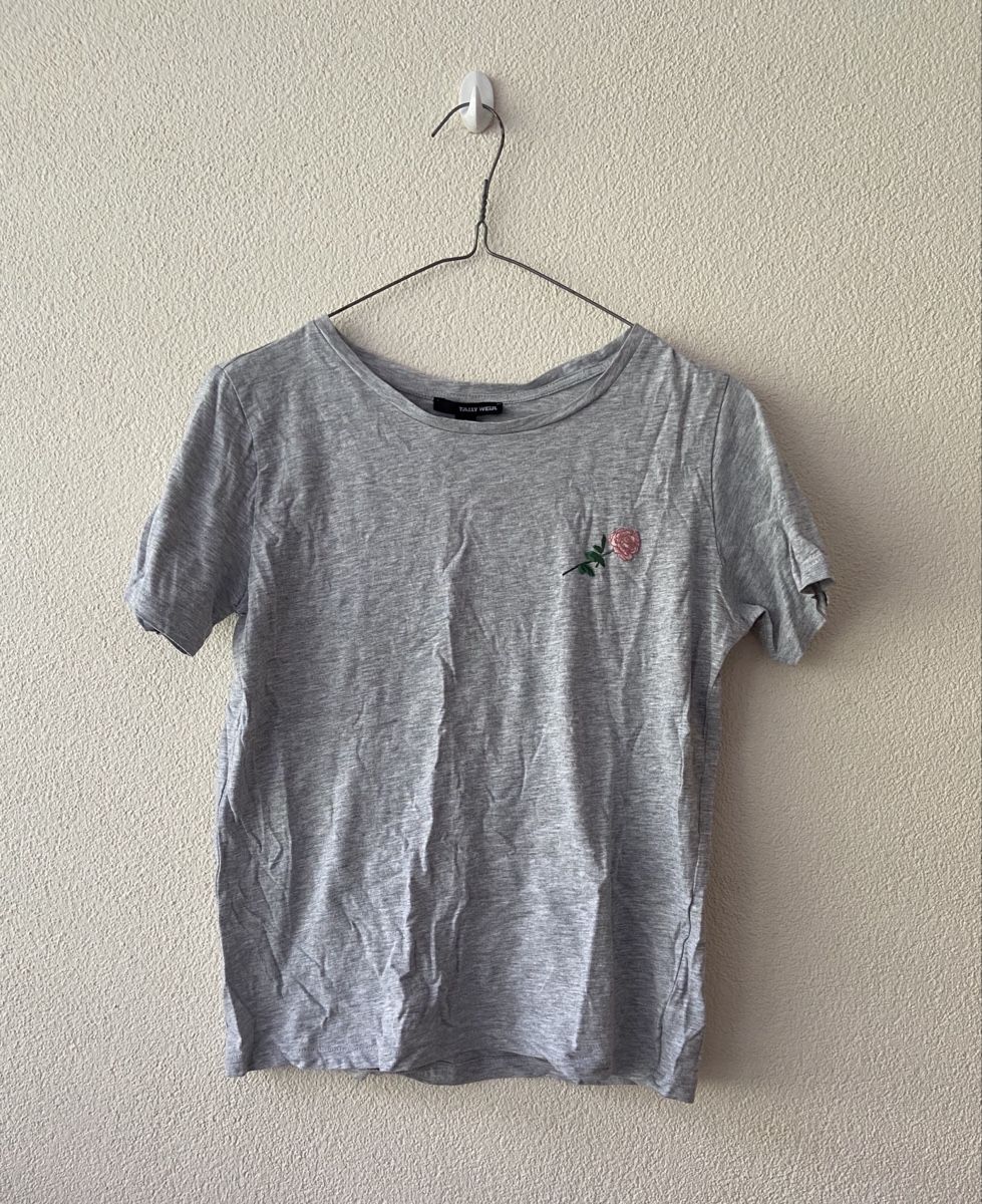 Canottiere & Pantaloni: maglia con frase – Usato da Gordola venduto da arizi_shop