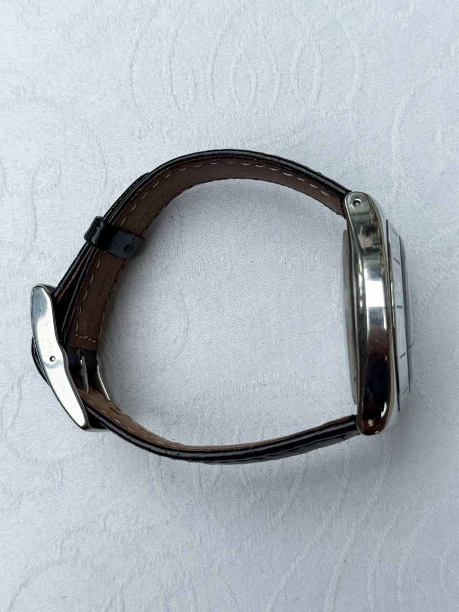 Swatch Uhren: Stylish Swatch Watch - Swiss Made Elegance – Gebraucht aus Commugny von semamonfrinoli 1
