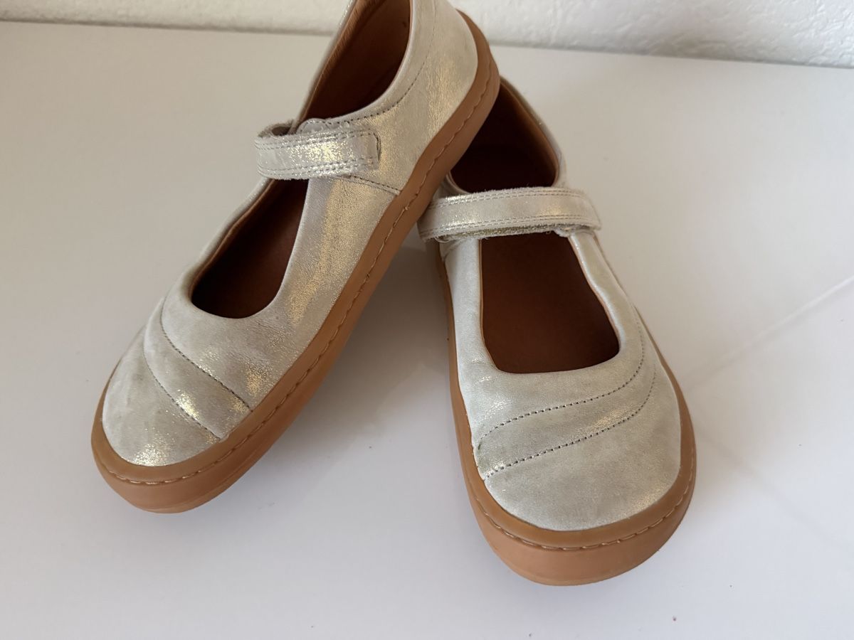 Froddo Scarpe per ragazze: Chaussures Froddo barefoot taille 33 – Usato da Savagnier venduto da aninka06 4