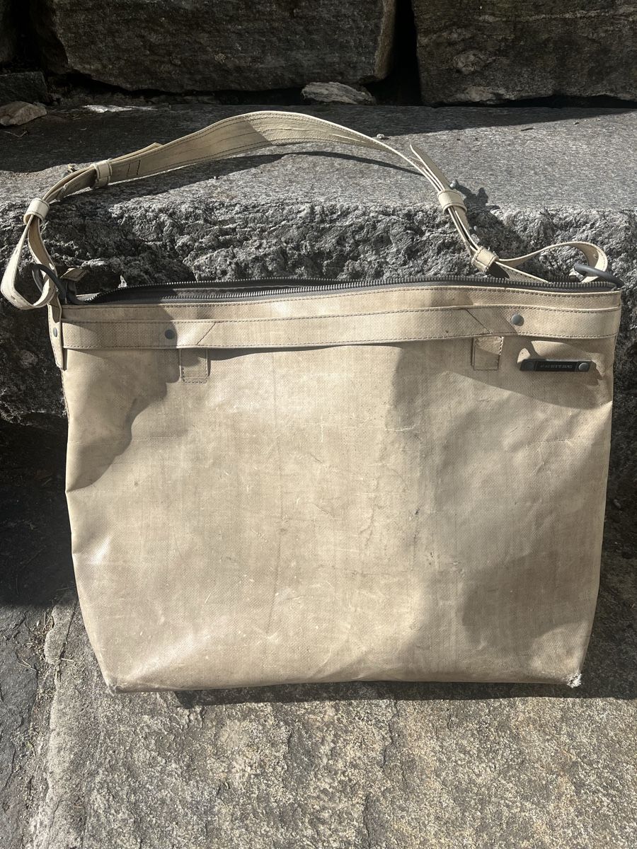 Freitag Sacs: Freitag Tasche R121 – D'occasion à Avegno par cel_2qqr
