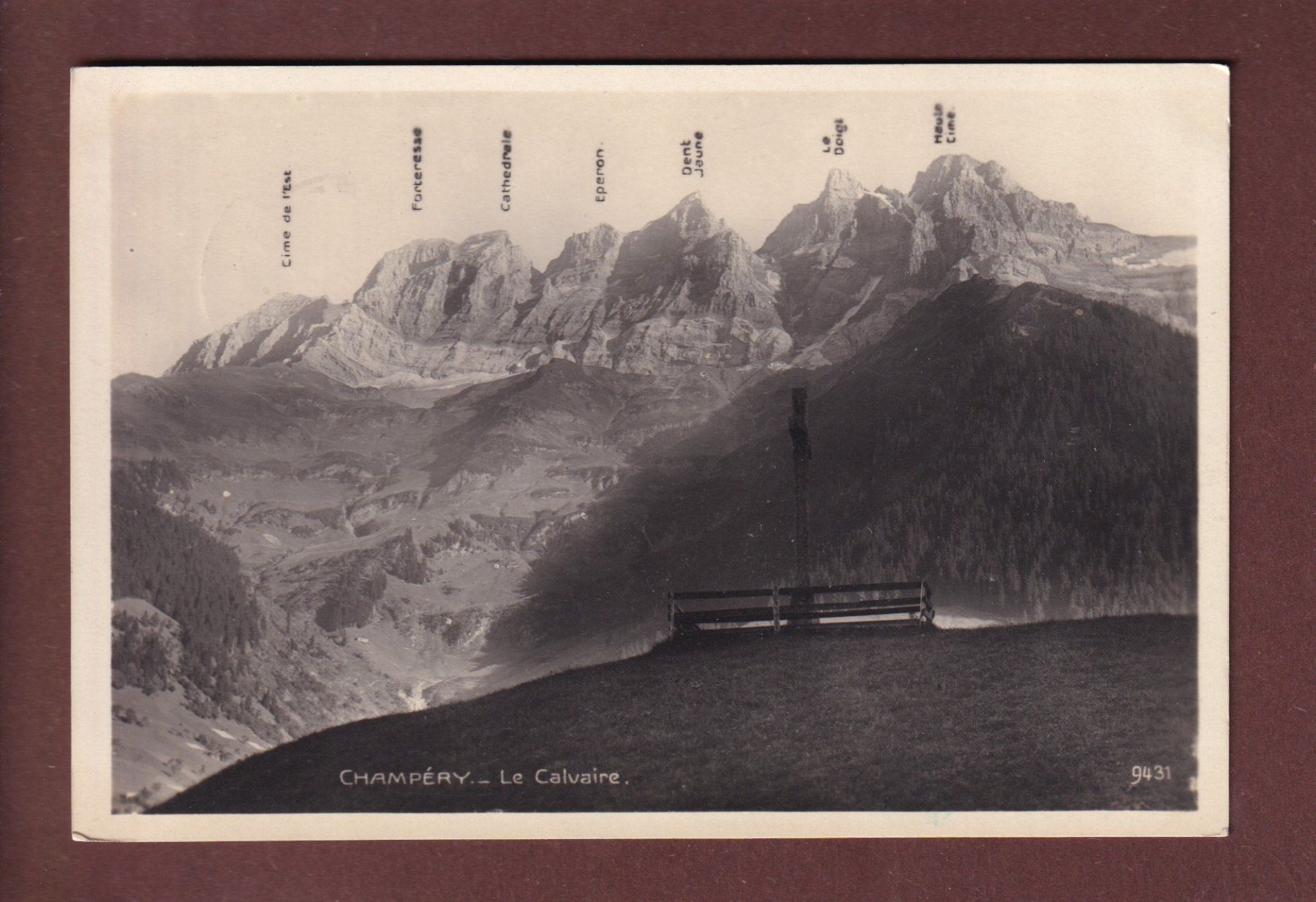 Cartoline postali: CHAMPERY - Le Calvaire - Dents du Midi - 1928 – Usato da Pully venduto da nicecards