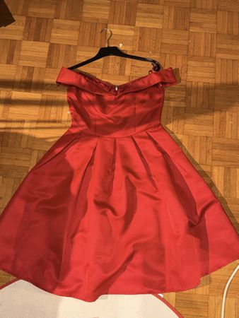 Rotes Cocktailkleid von Chi Chi London, Grösse M❤️