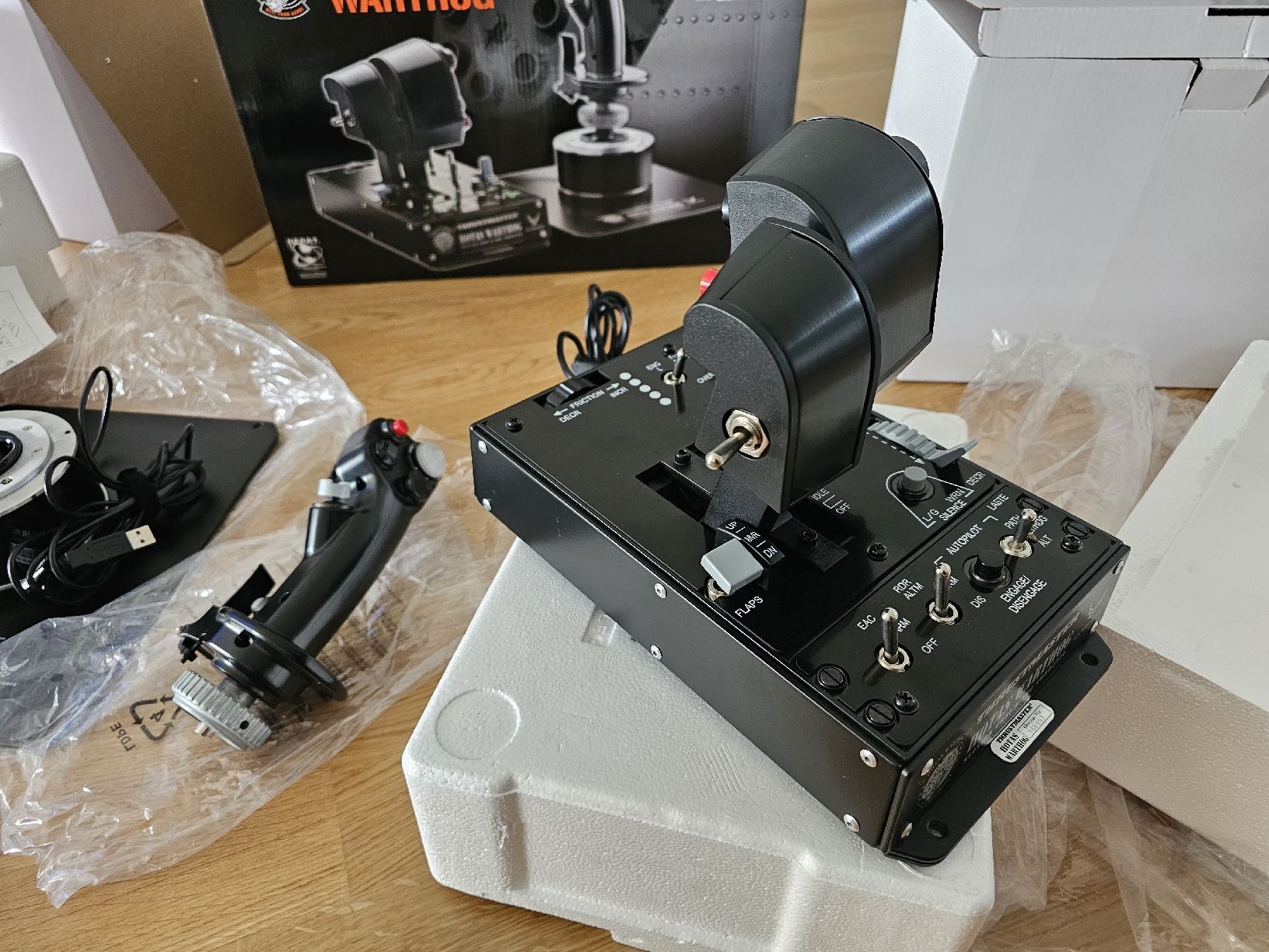 Thrustmaster Controller: Ab 1 FR!!! Thrustmaster HOTAS Warthog - wie neu! – Nuovo (secondo la descrizione) da Baden venduto da rob_grh6 4