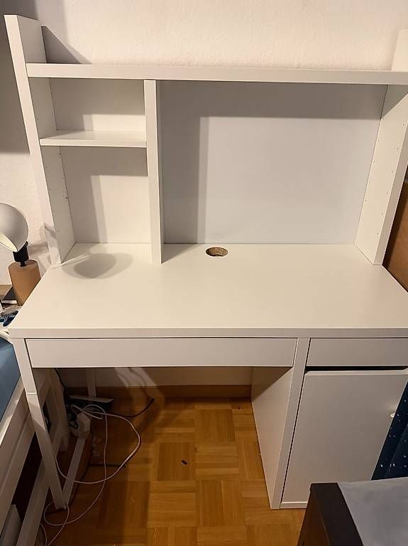Schreibtische: Bureau ikea Micke 105x50 – Gebraucht aus Morges von salamat78