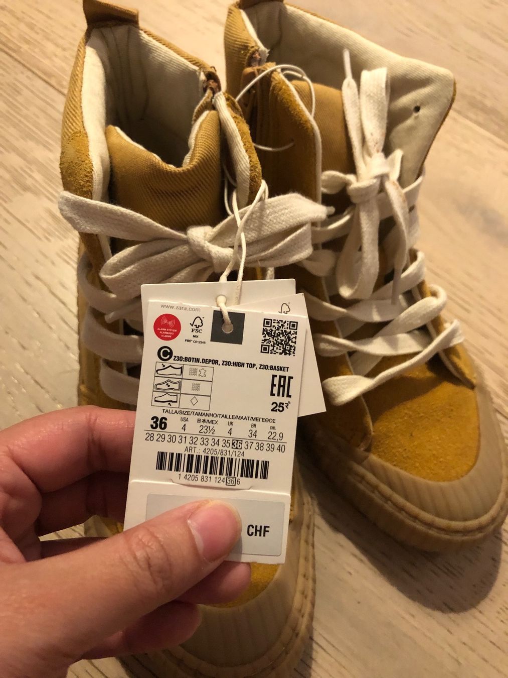 Zara Scarpe da uomo: Zara Kinder Sneaker Neu mit Tag – Nuovo e nell'imballaggio originale da Binningen venduto da ram_glq6 2