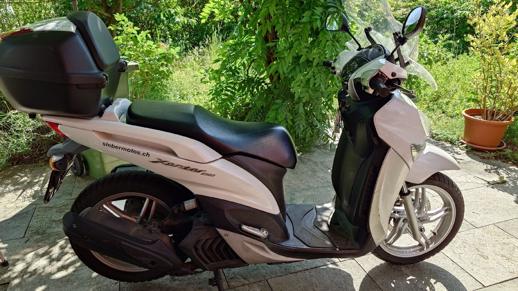 Yamaha Scooters: Yamaha xenter Roller 125ccm mit Topcase – Gebraucht aus Wil SG von portu1 4