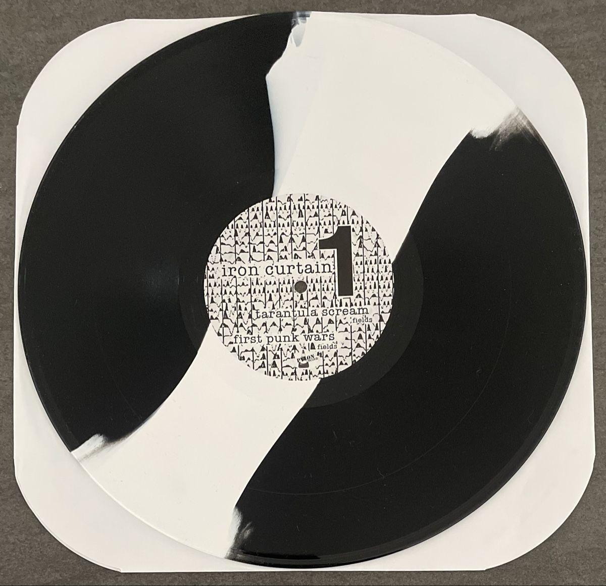 Dischi in vinile: Iron Curtain ‎– Tarantula Scream – Usato da Aadorf venduto da Assyrian-Bazar 2