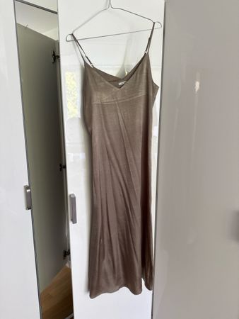 Satin Kleid beige Trägerkleid knielang guter Zustand