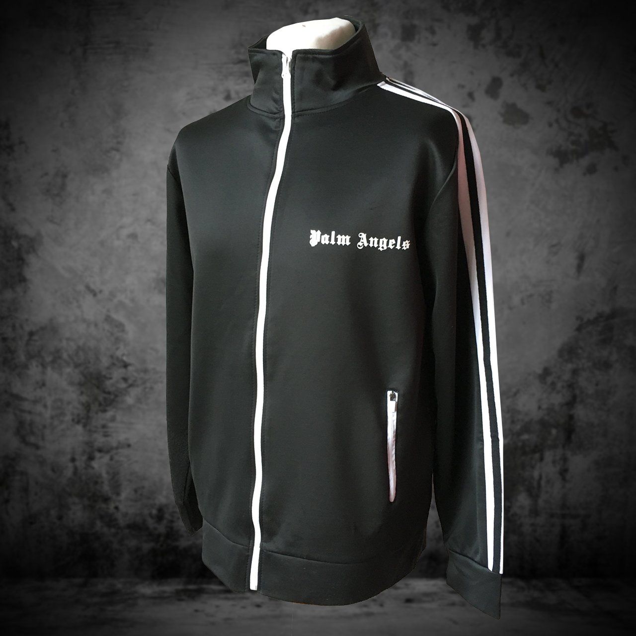 Palm Angels Pullover & Sweatshirts: Pull Palm Angels Black Men L – Gebraucht aus Genève von ang_7j7j
