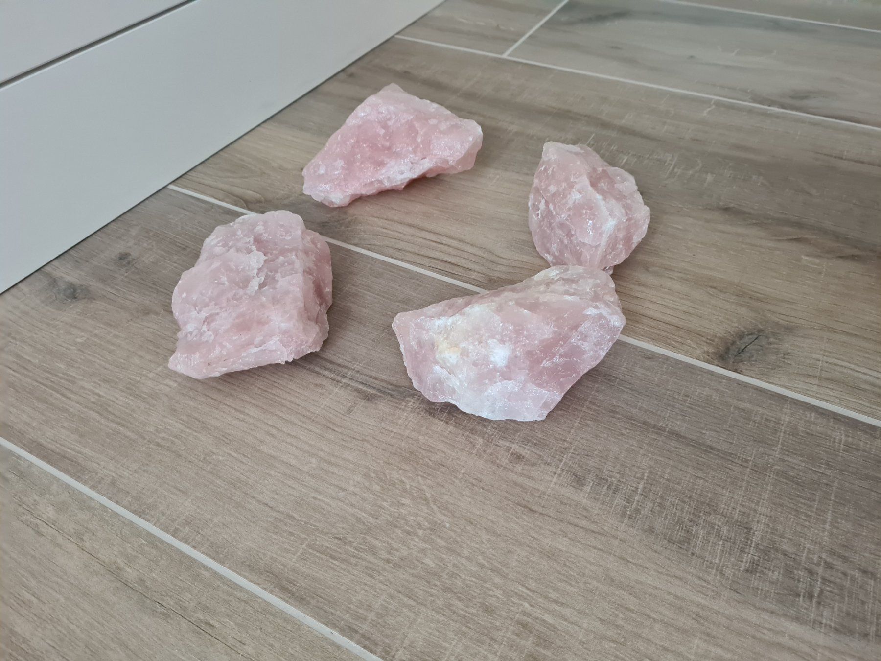 Minerali & Pietre curative: 4 Rosenquarzsteine – Usato da Birmensdorf ZH venduto da arcticmonkey91 1