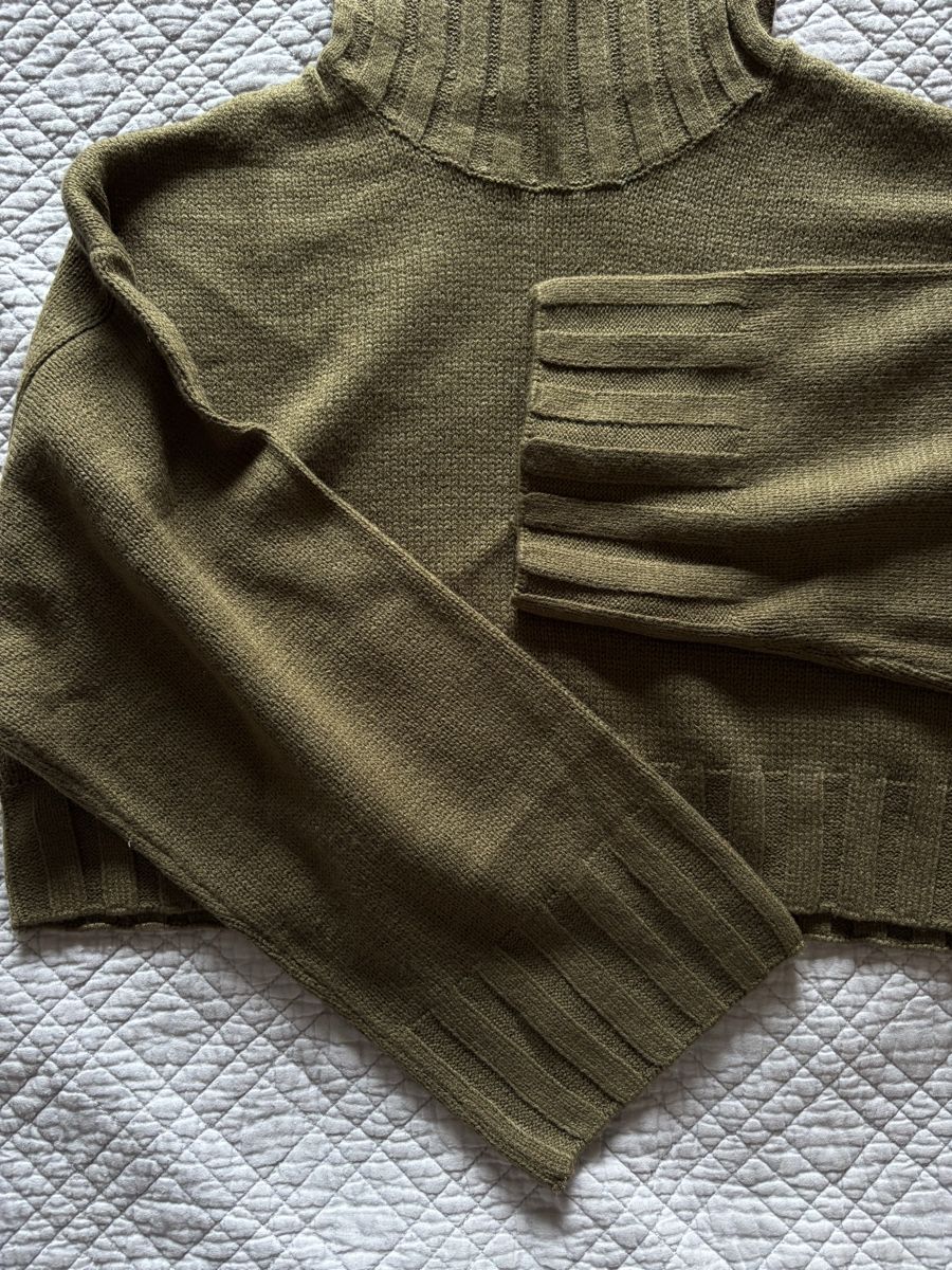 H&M Pulls & Sweat-shirts: Pull col roulé court vert – Neuf (Voir description) à Lausanne par shabnam.t 2