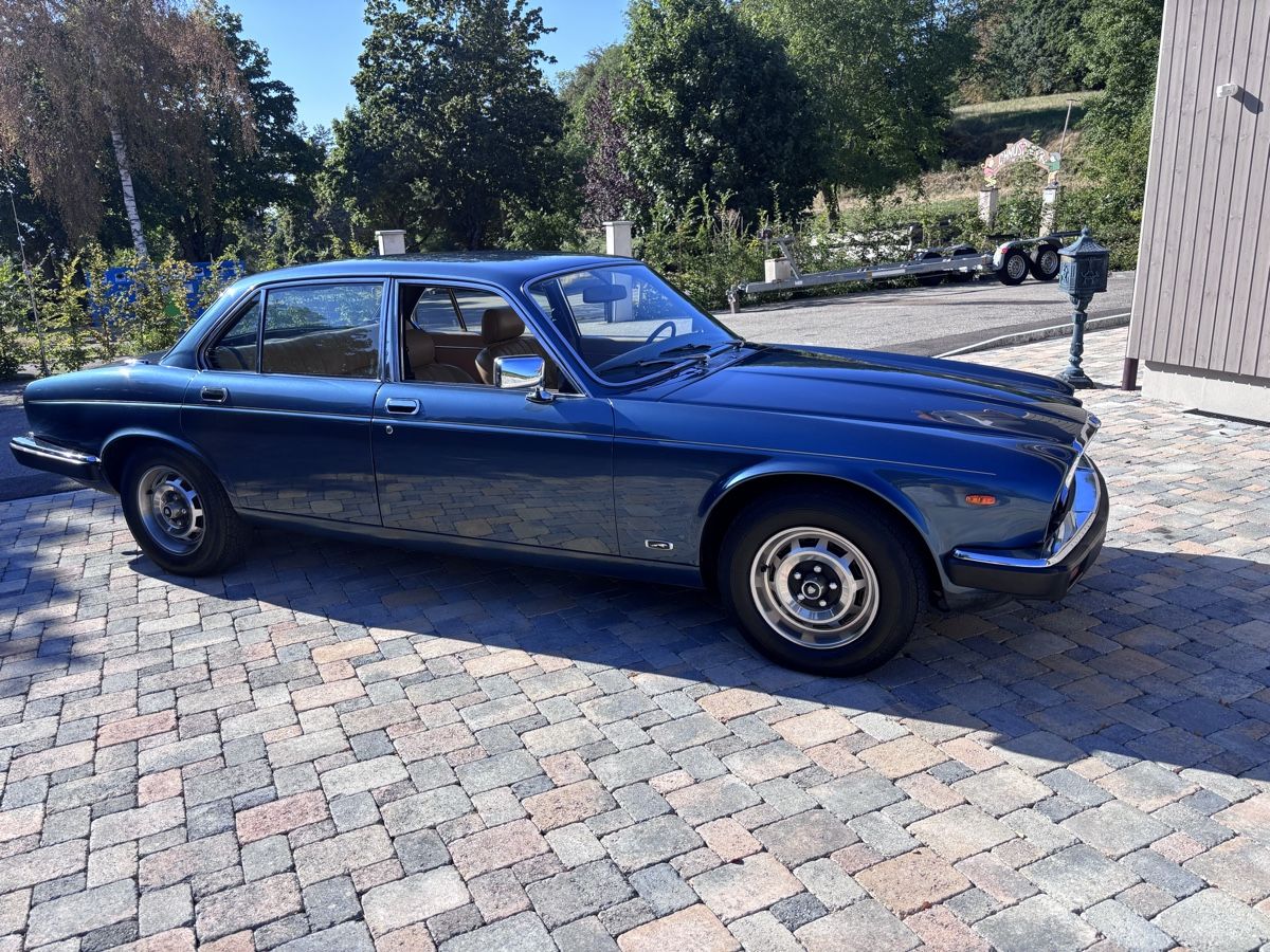 Jaguar Automobili: Jaguar XJ6 4.2  – Usato da Stallikon venduto da kun_5bbm 1