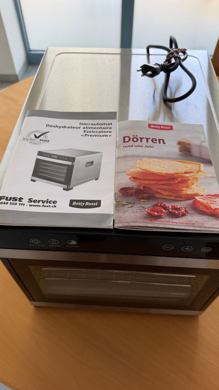 Betty Bossi Elettrodomestici da cucina: Fust Bettibossi Dörrautomat – Usato da Sünikon venduto da Rpf 1