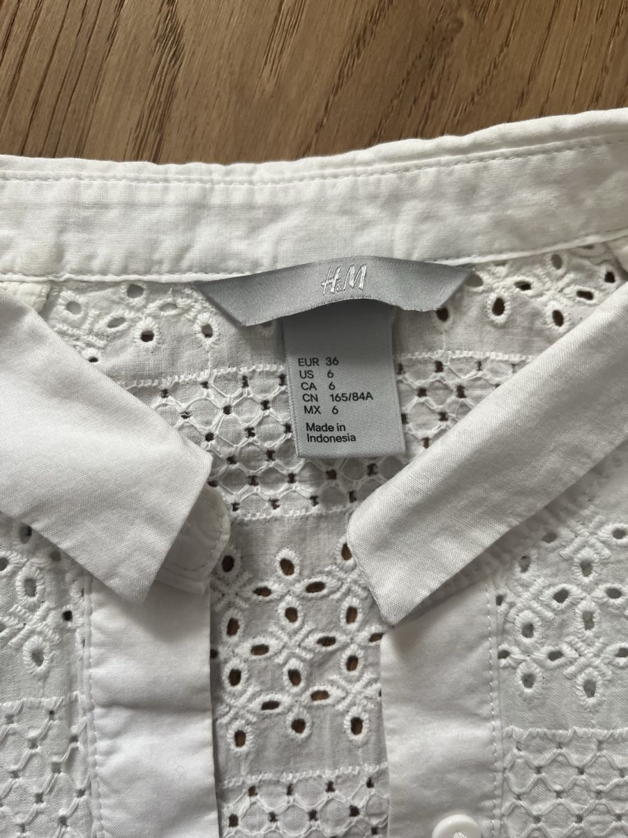 H&M Camicette: H&M Bluse Lochmuster, Hemdbluse weiss - 36 – Usato da Sax venduto da _Kornblume_ 1