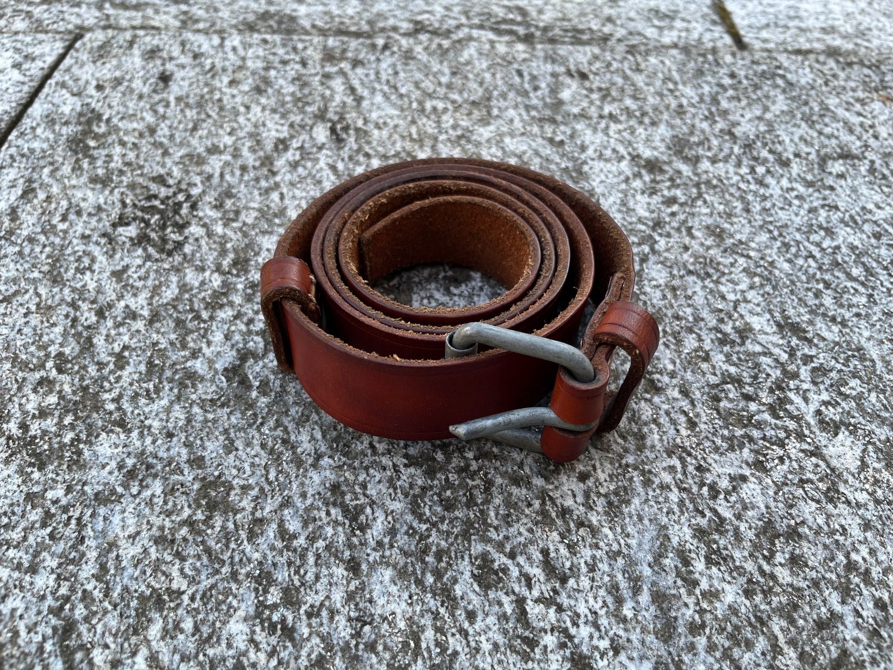 Cinture: Gurt Leder Antik – Usato da Bottmingen venduto da Puffsack