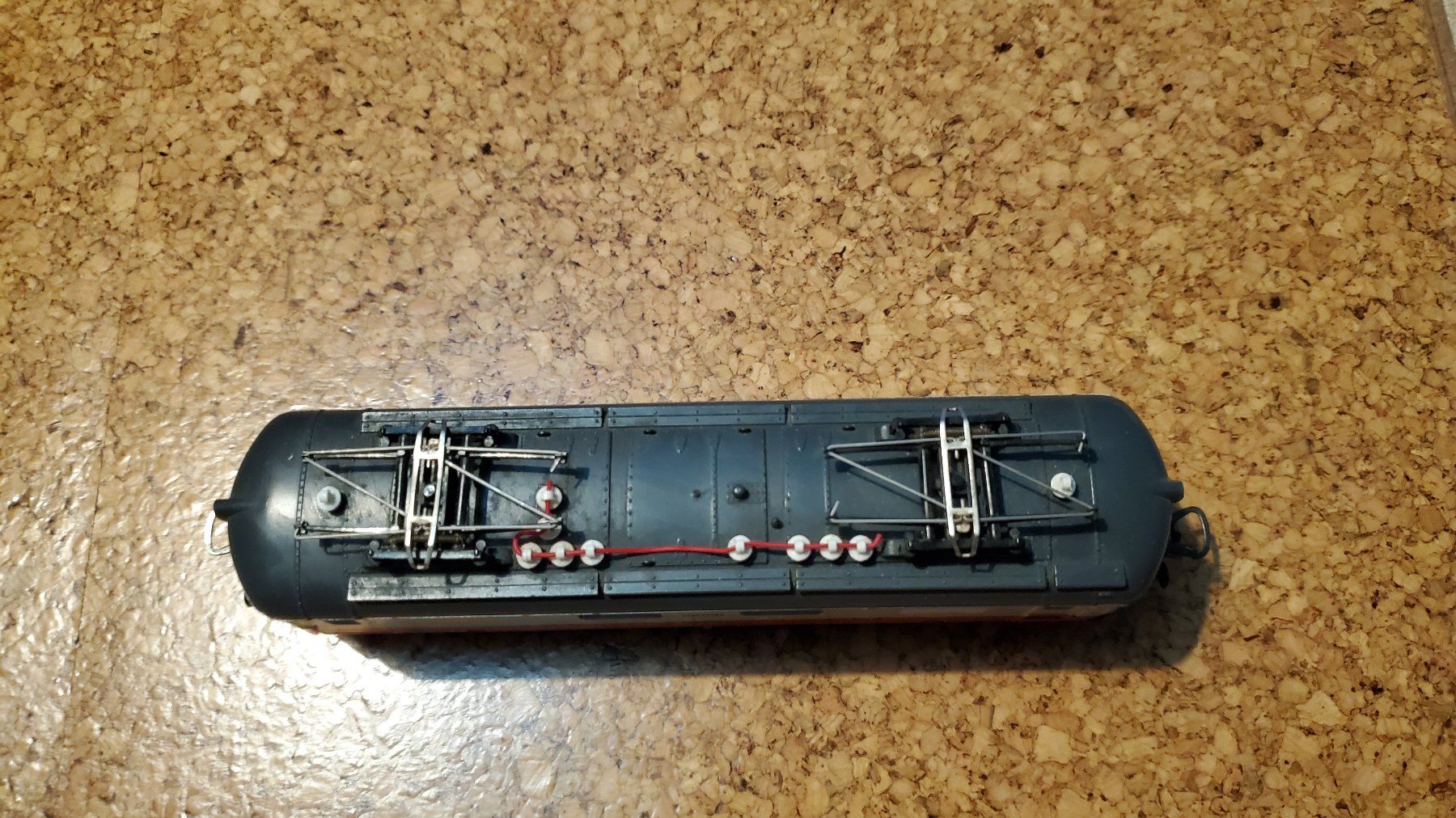 Lima Modellini di ferrovie: LIMA BR Re 4/4 10050 der SBB, DC, H0 – Usato da Courtaman venduto da Silb 1