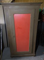 Antiker Schrank Tanne massiv bemalt