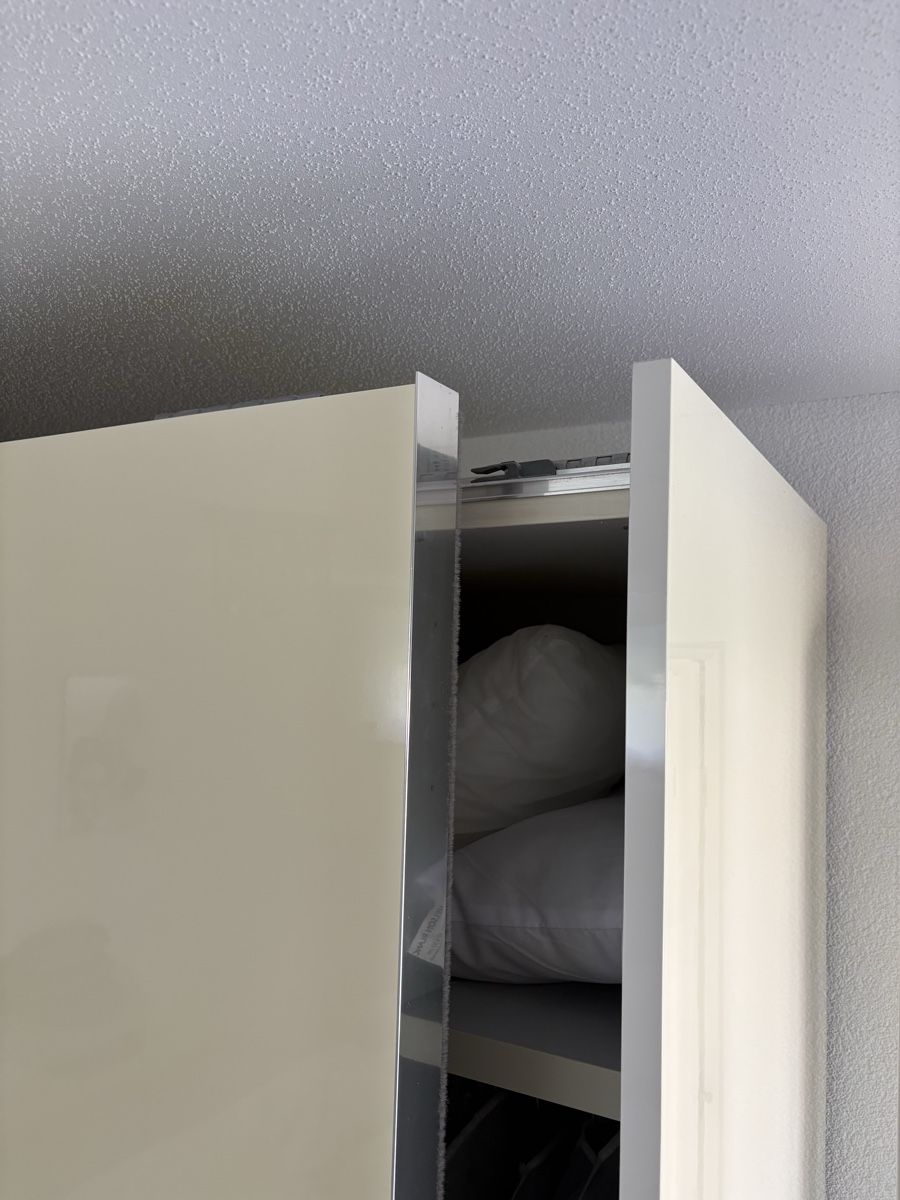 Schränke: Kleiderschrank Weiss (Creme) Hochglanz – Gebraucht aus bettlach von Falonef 6