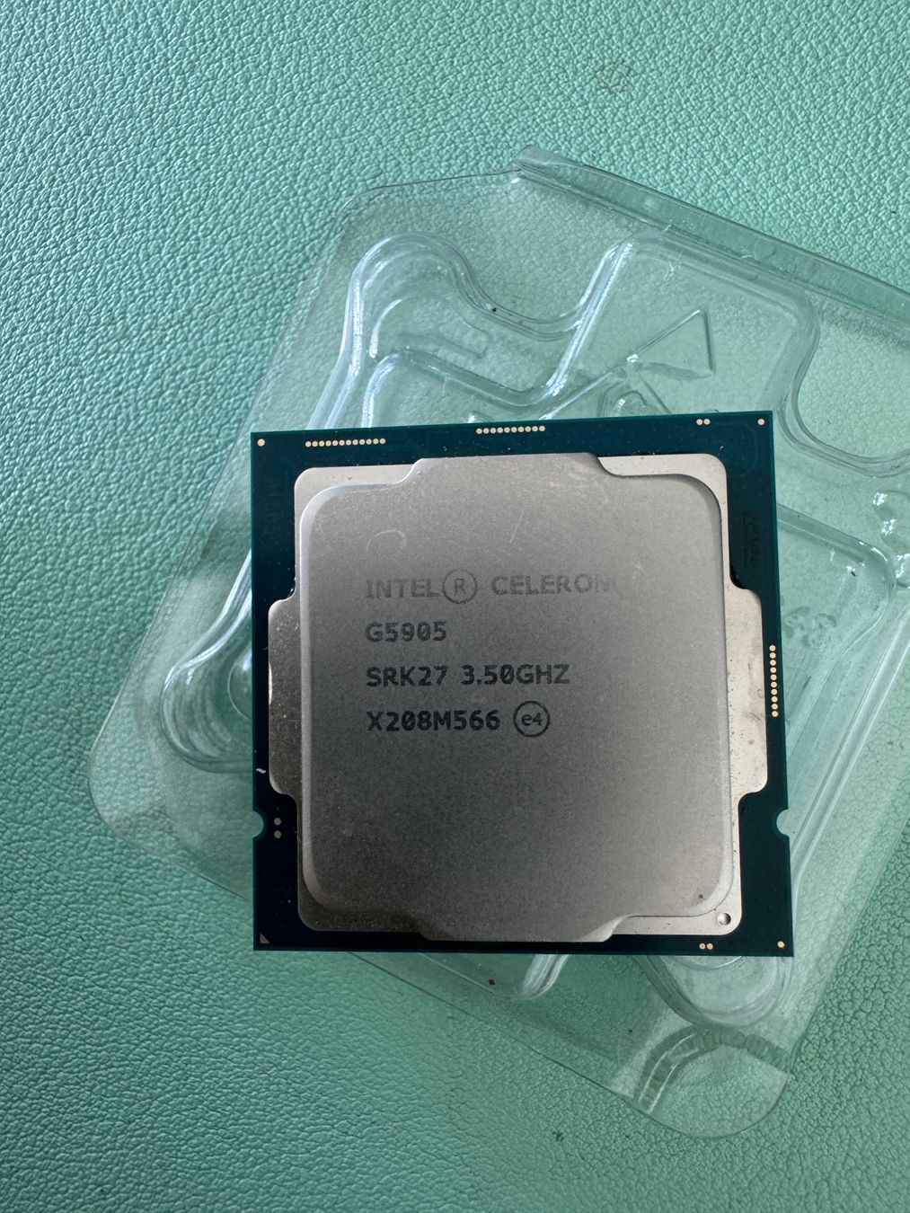 Intel Composants électroniques: Intel Core G5905 3.5GHz – D'occasion à Neuchatel par Mr-Nobody