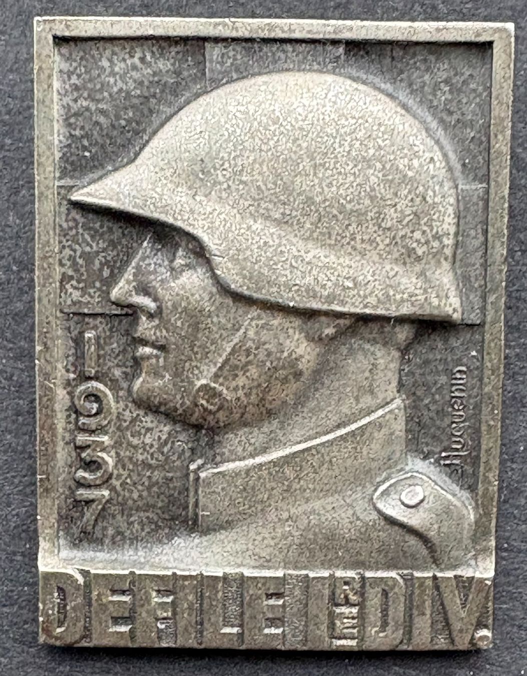 Placchette & Badge: ANSTECK. DEFILE I RE DIV. 1937 – Usato da Ostermundigen venduto da Wyatt-Earp