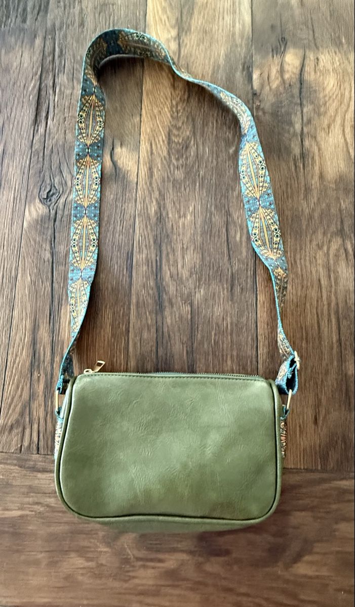 Taschen für Damen: Handtasche klein  – Neu (gemäss Beschreibung) aus Pfeffikon LU von pepino17
