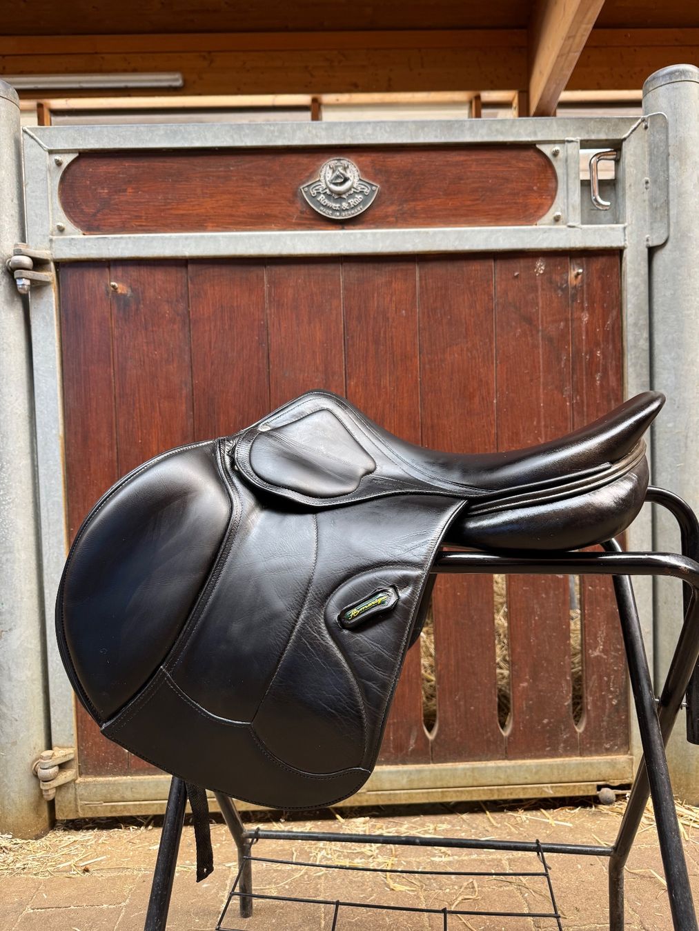Selles, accessoires: Amerigo Springsattel 17,5" – D'occasion à Baden par liv_5wtq 1