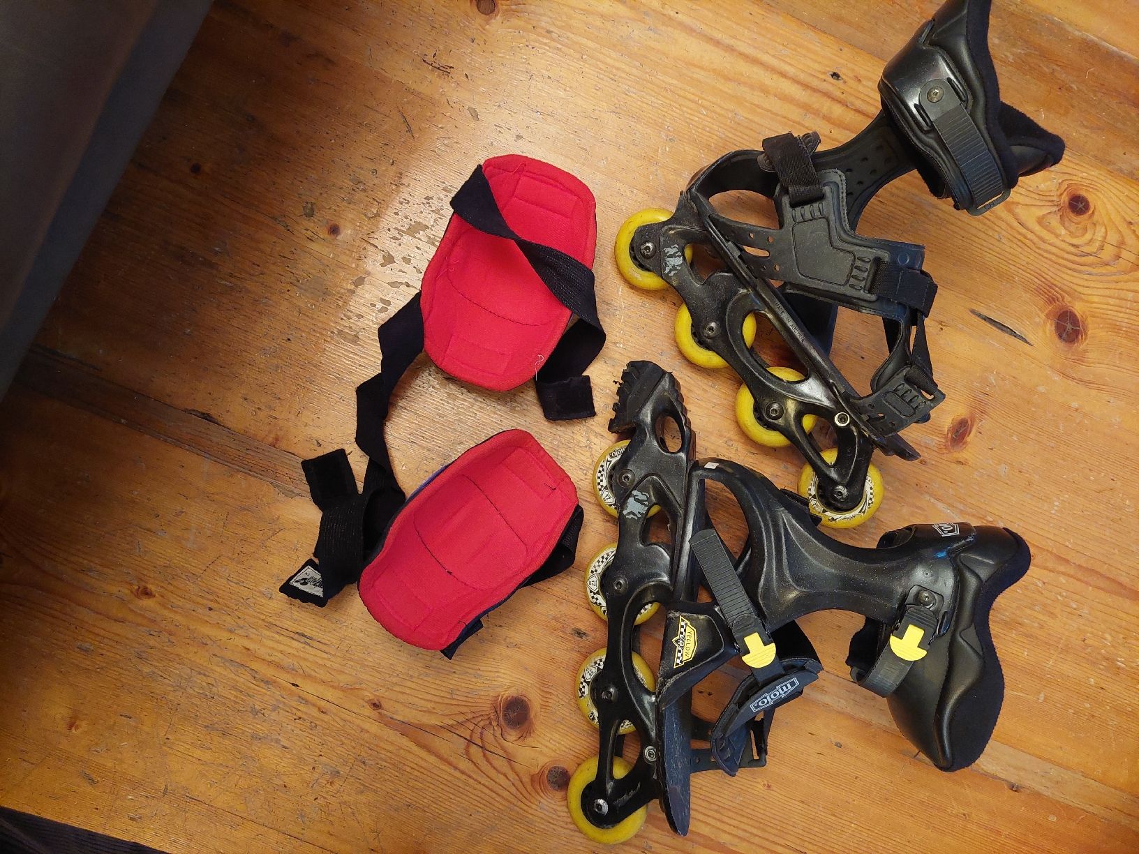 Pattini in linea & Pattini a rotelle: Inline Rollschuhe,Gebrauch mit normalen Schuhen, anschnallen – Usato da Zürich venduto da Cortin 3