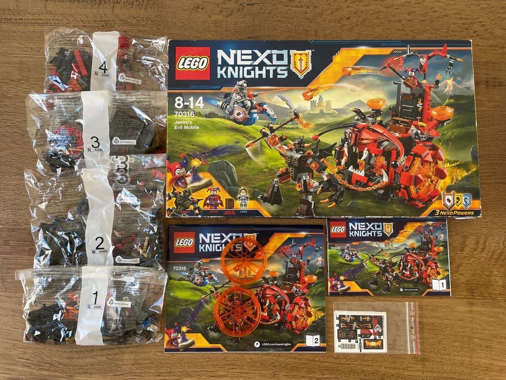LEGO Nexo Knights Jestro Minifigure Evil Jester Corrupted 70323 70316 nex013
