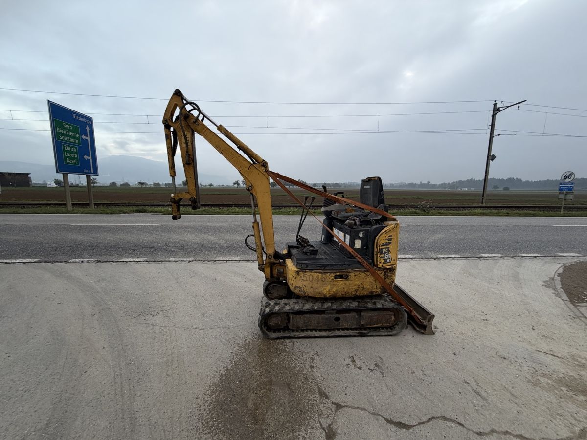Komatsu Bagger: Komatsu PC16 – Defekt aus Niederbipp von baggerch