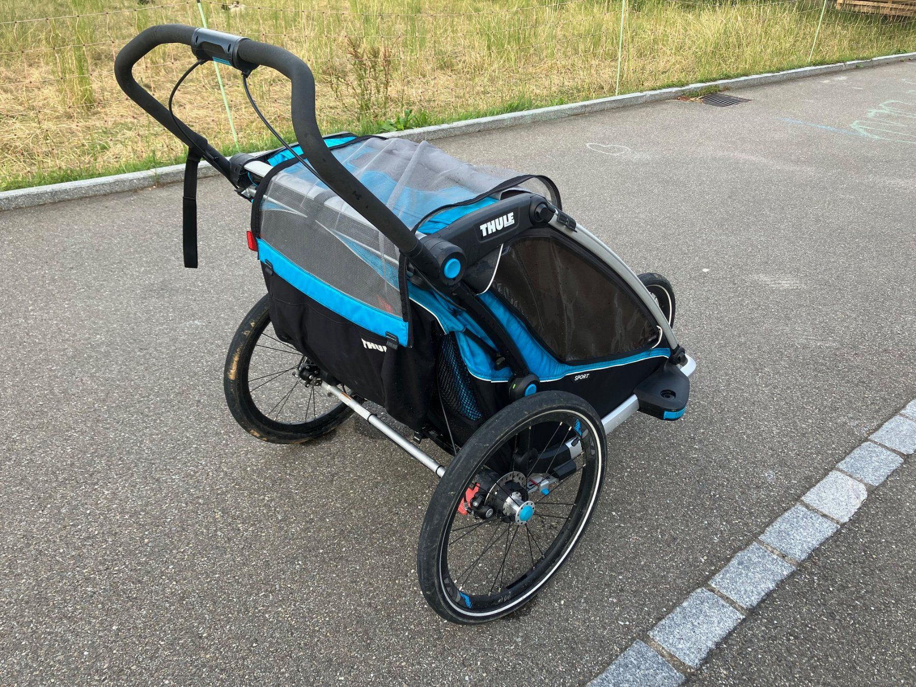 Thule Rimorchi: Thule Chariot Sport 2 – Usato da Bözberg venduto da HolmesWatson 1