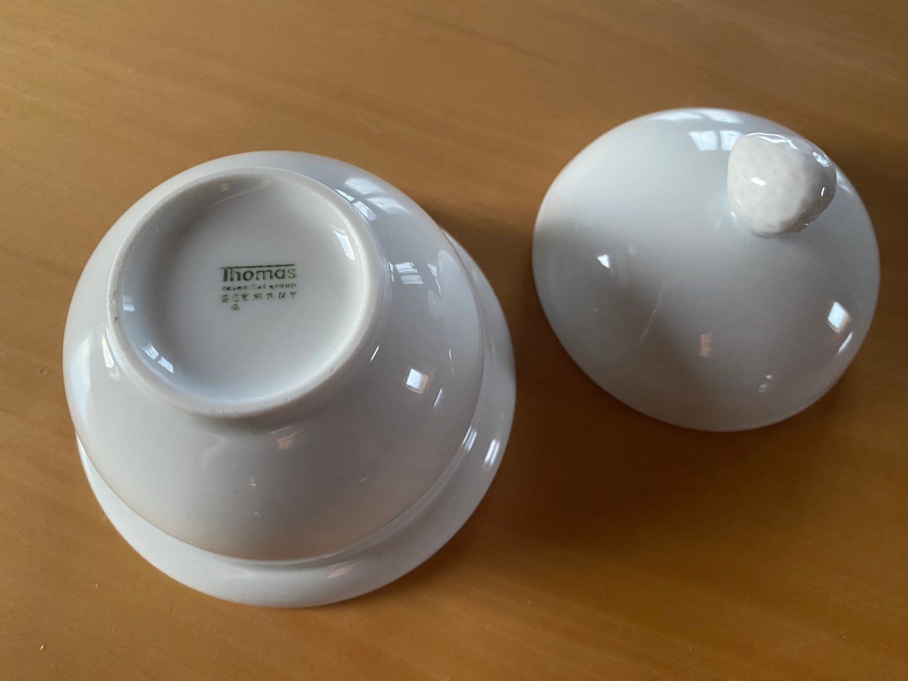 Rosenthal Zuckerdosen: Zuckerdose mit Erdbeere - Thomas/Rosentahl – Gebraucht aus Eschenbach SG von Sums 2