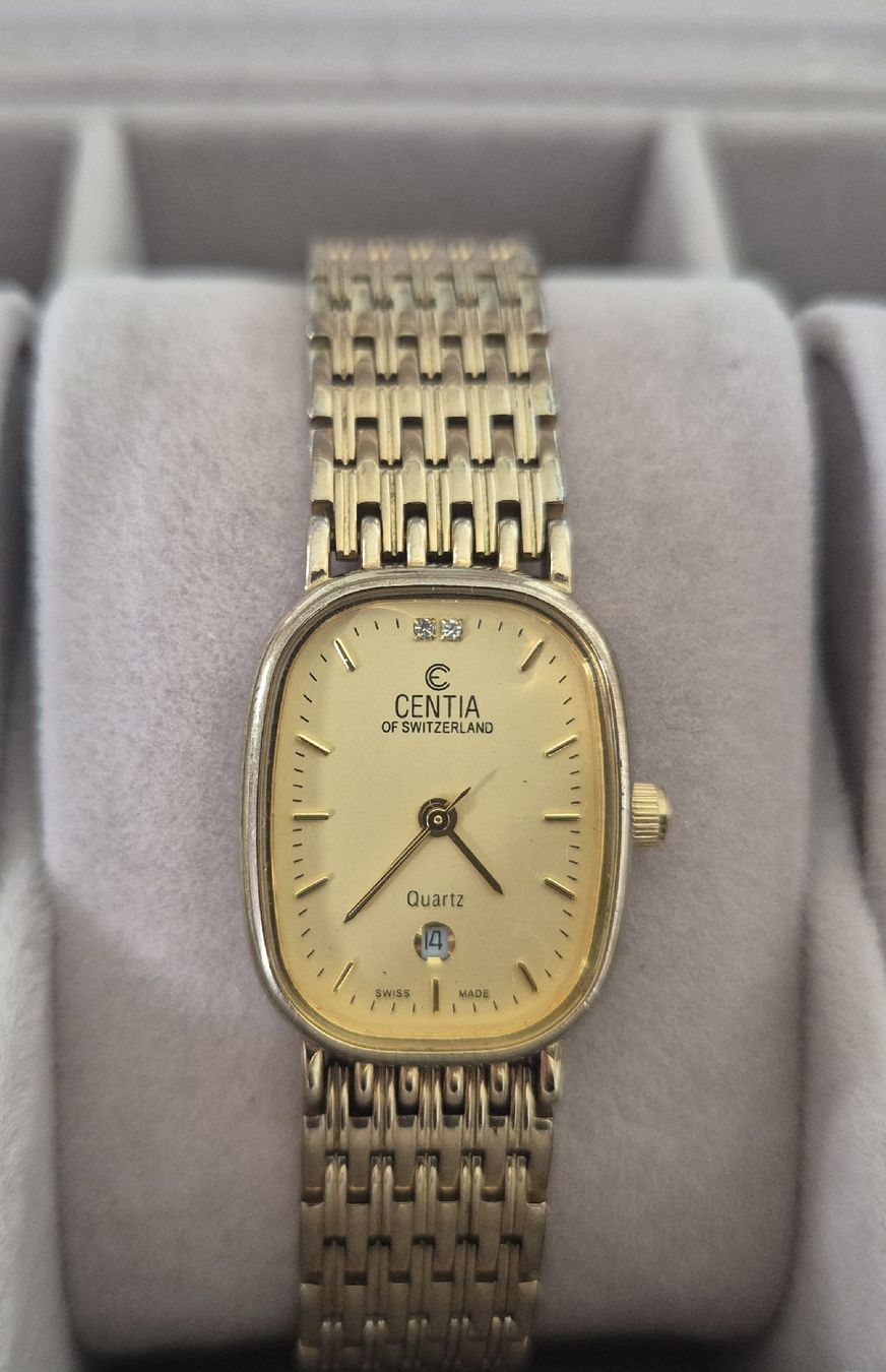 Orologi: Montre Centia Quartz dorée femme – Usato da Puplinge venduto da melodiieee