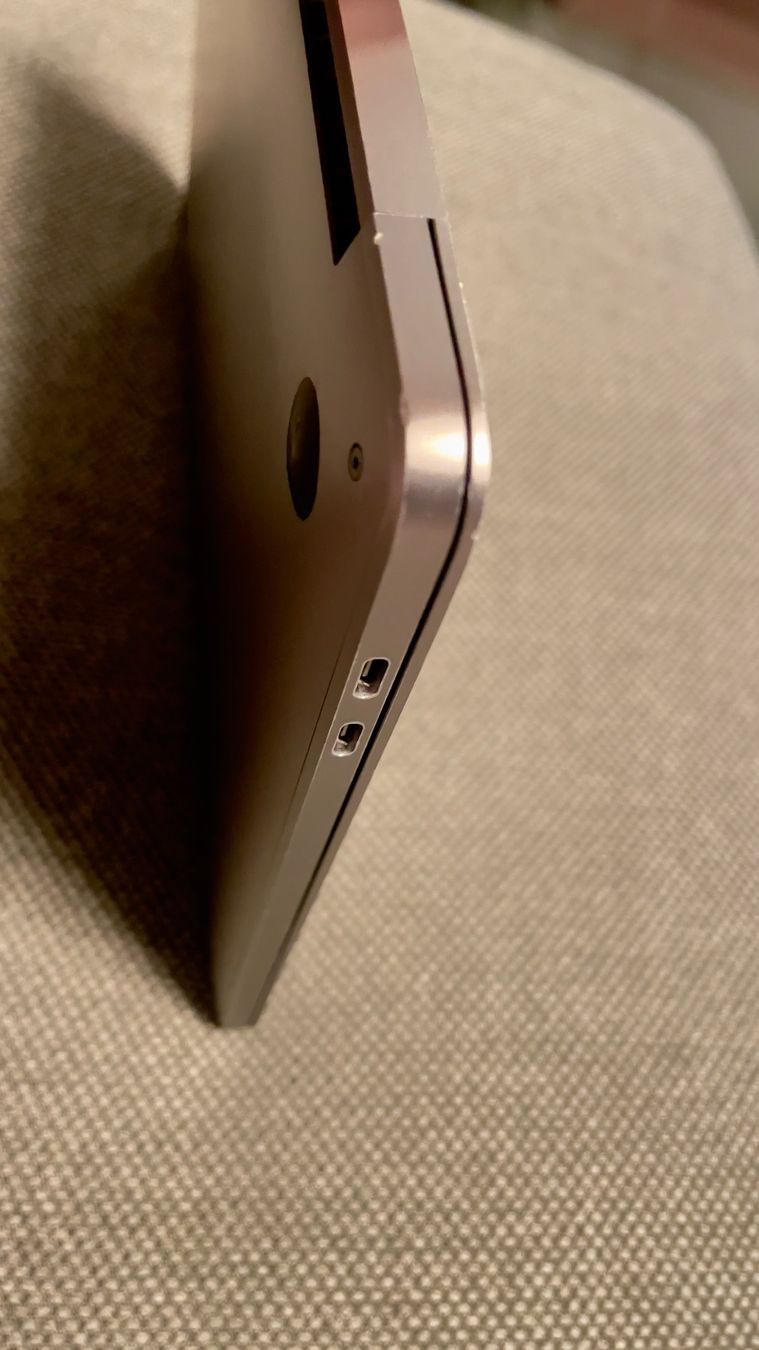 Apple Notebooks: MacBook Pro 13" - Puce M1 - SSD 512 Go - CPU & GPU 8 coeurs – Gebraucht aus Pully von ta571 1