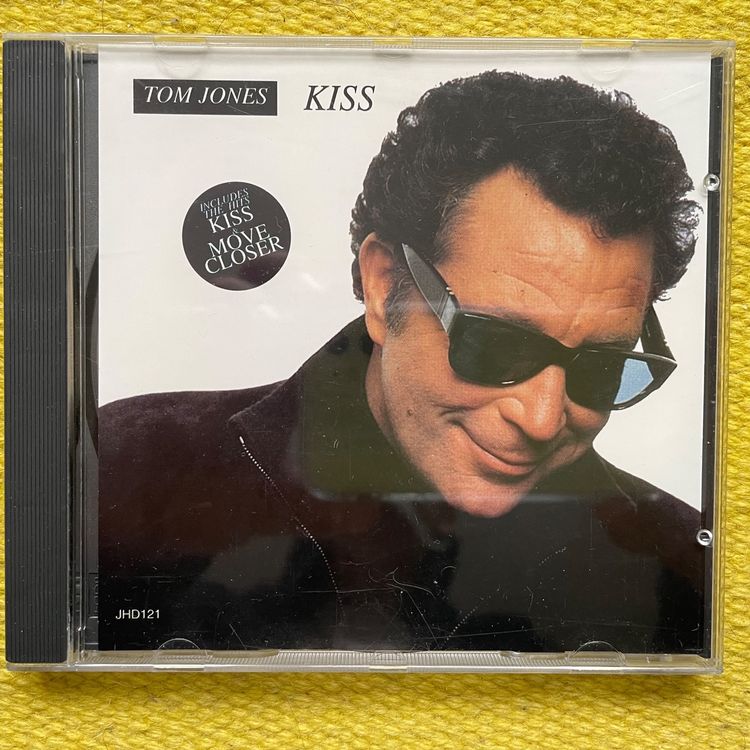 TOM JONES-KISS (Gebraucht) in Rorschacherberg für CHF 2.9 – mit ...